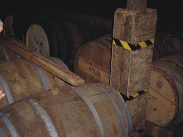 Im Warehouse Whisky in Weinfssern (Rioja)